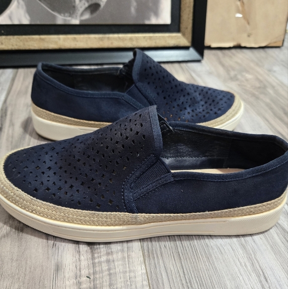 Sonoma Blue Slip On Shoes Sz 9.5 Navy/tan - Picture 5 of 11